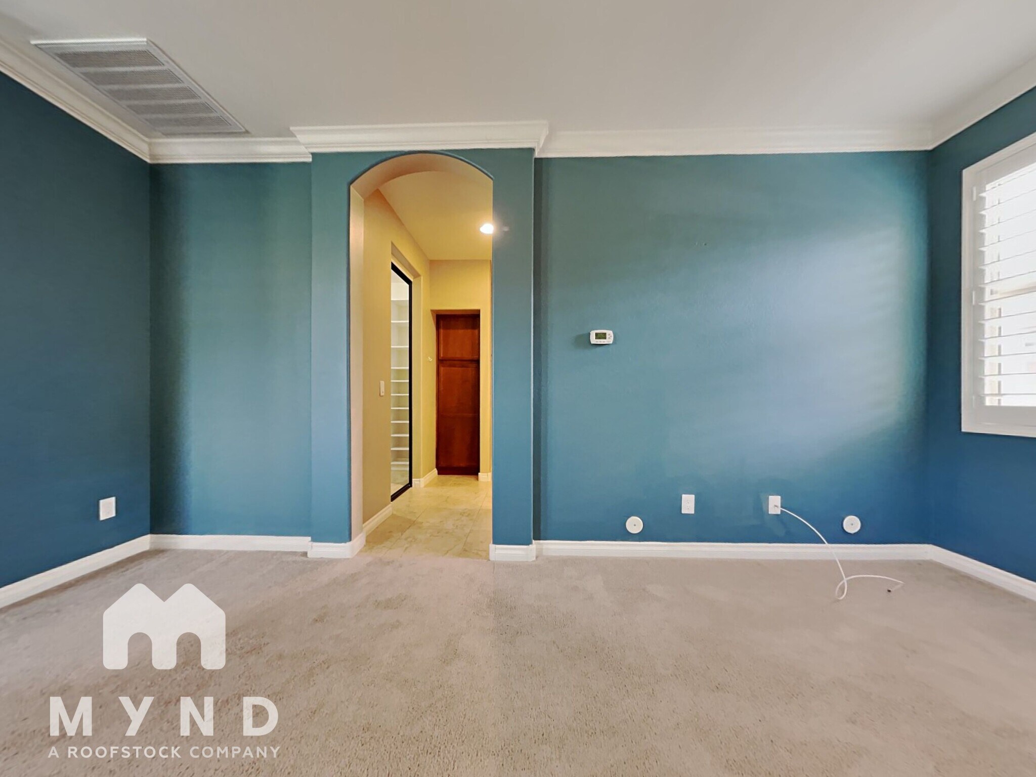 Building Photo - 264 E Mead Dr