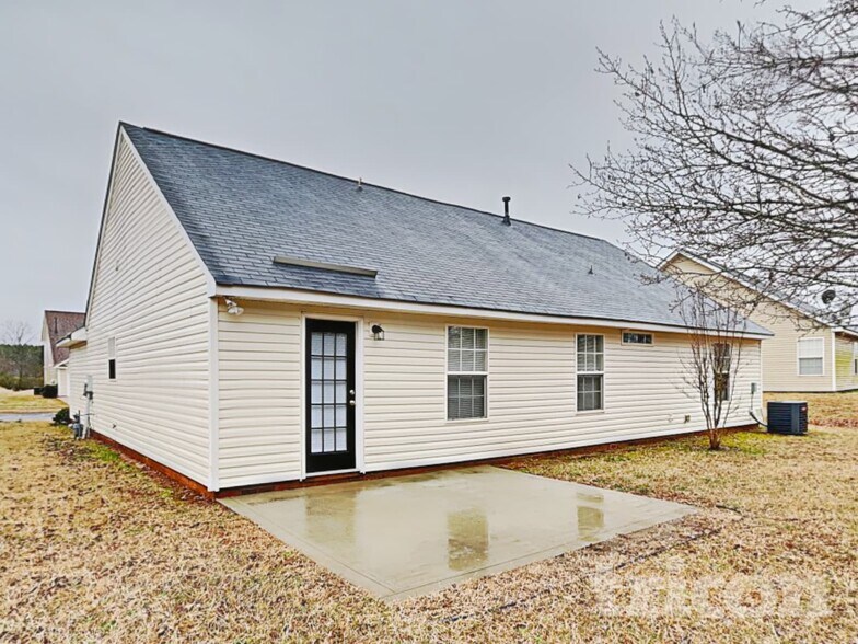 Building Photo - 428 Glencroft Dr