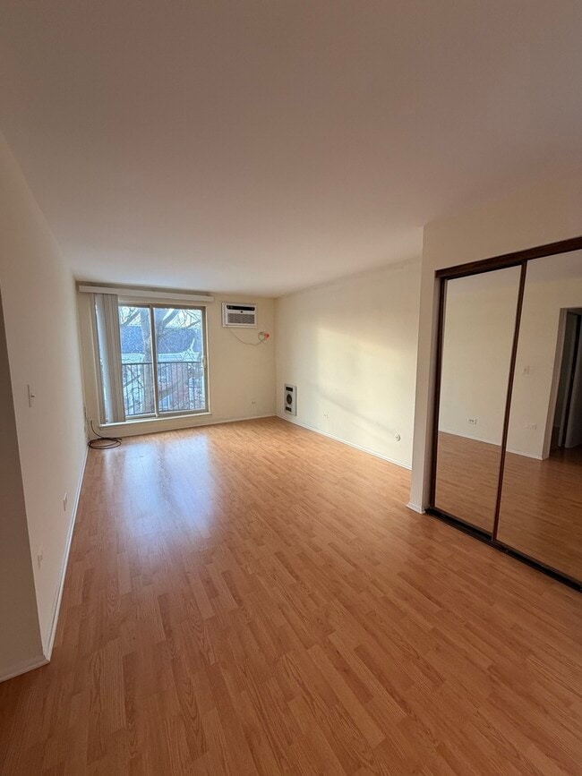 Building Photo - 1970 Cherry Ln