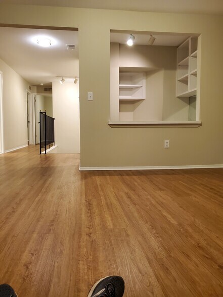 Separate office adjace living room - 27230 Evergreen Rd