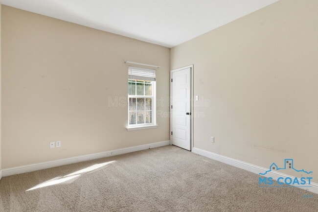 Building Photo - 2012 Parkview Cove