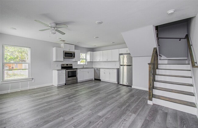 Building Photo - 4616 Shreveport Blvd