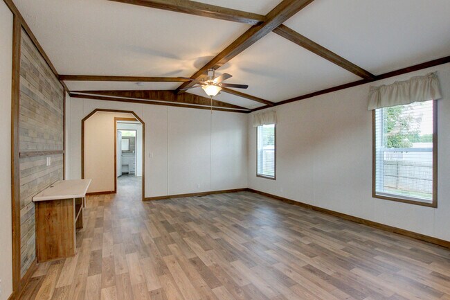 Building Photo - 295 Seays Rd