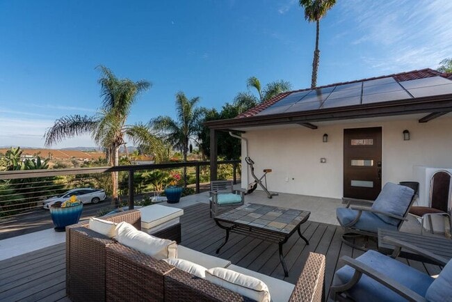 Building Photo - 6088 De La Rosa Ln