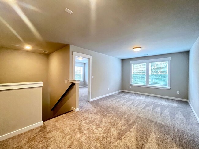 Building Photo - *MOVE IN SPECIAL 50% OFF FIRST MONTH'S RENT* 4 BR/2.5 BA New Construction with Attached Garage in...