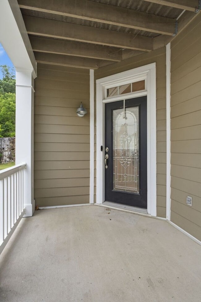 Building Photo - 2661 Avery Park Dr