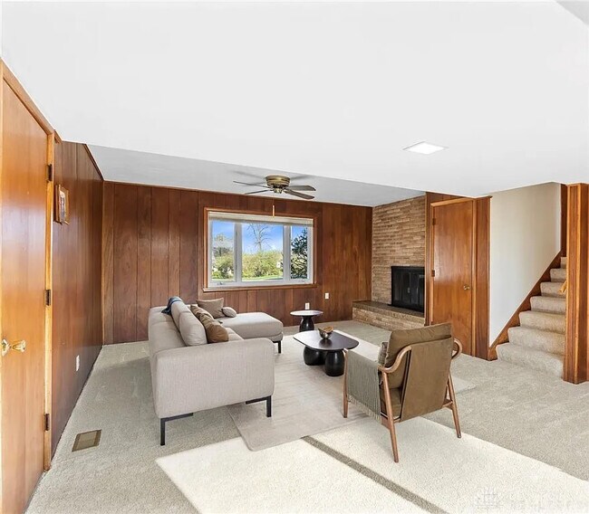 Building Photo - 4500 Acreview Ln