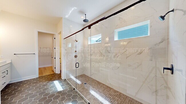 Building Photo - 248 Daymark Ln