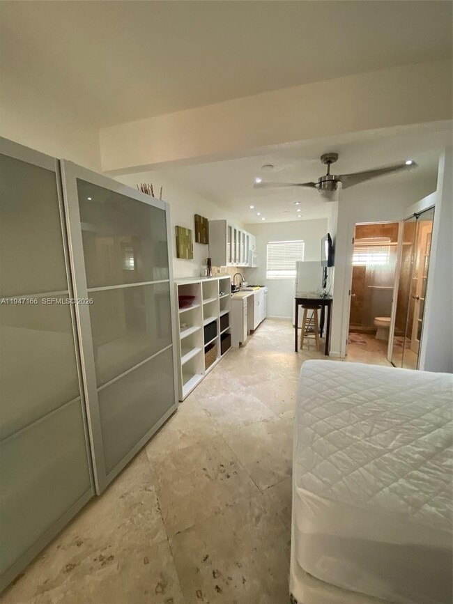 Building Photo - 635 8th St