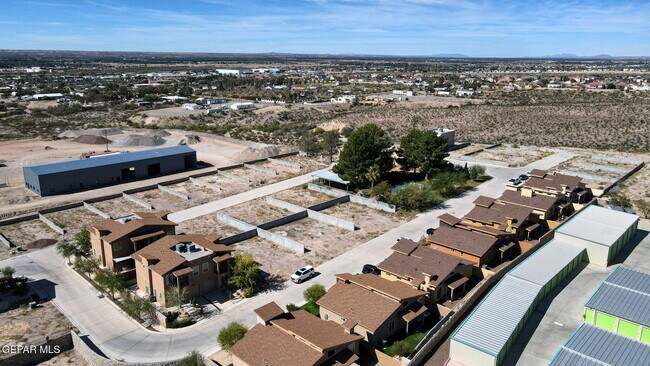 Building Photo - 1031 Vinton Ave