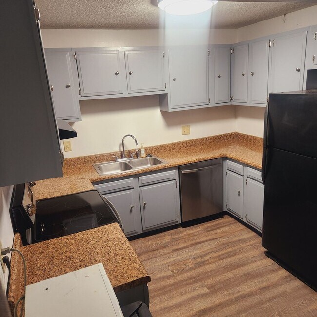 Updated 3/2.5 in Pickwick Park 4411 SW 34th St Gainesville FL 32608