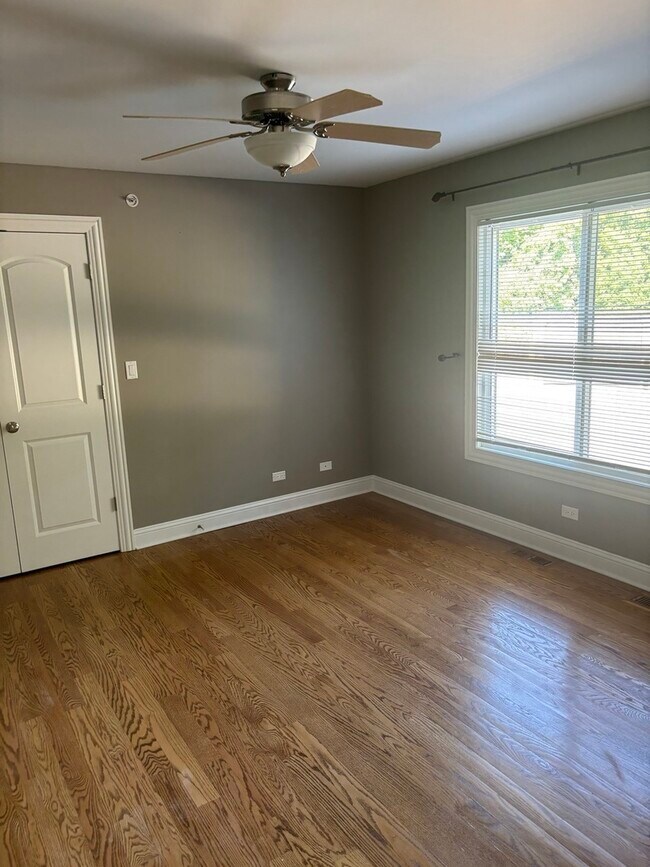 Building Photo - 40 Mischa Ct