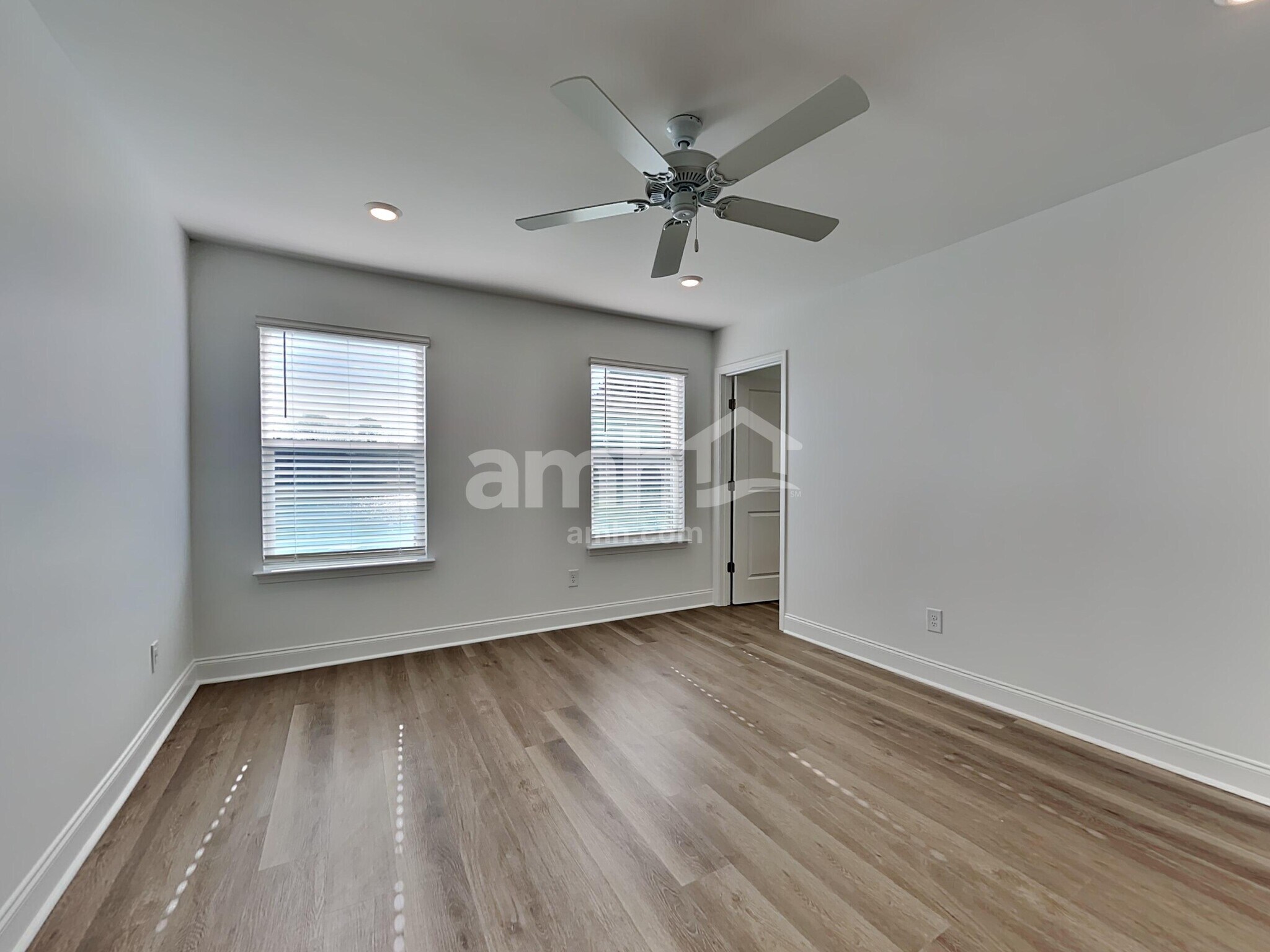 Building Photo - 413 Armstrong Curve