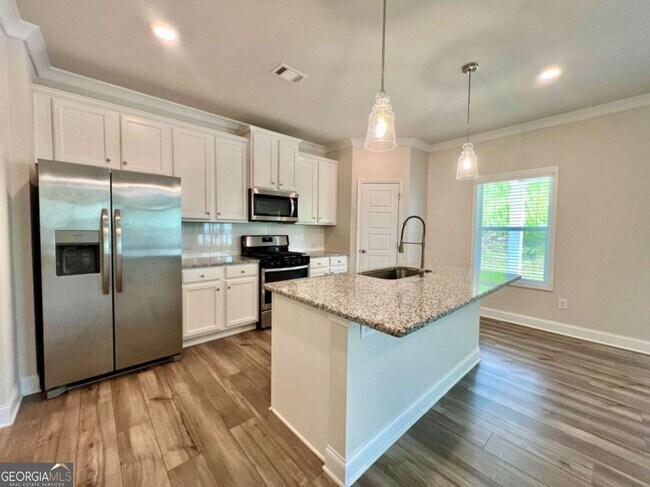 Building Photo - 1612 Dover Creek Ln