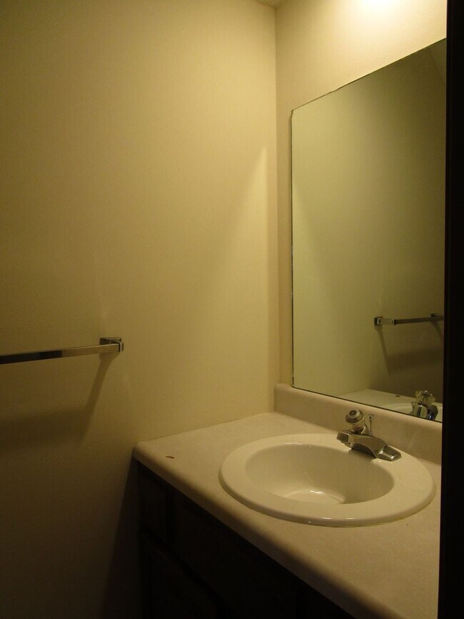 Building Photo - Remarkable Two Bedroom Town-Home with Fenced Yard - Available August 14th!!!