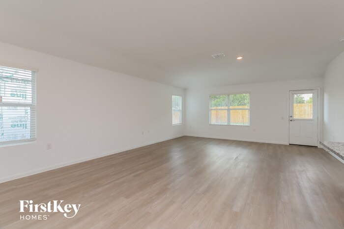 Building Photo - 4331 Meadowland Pl