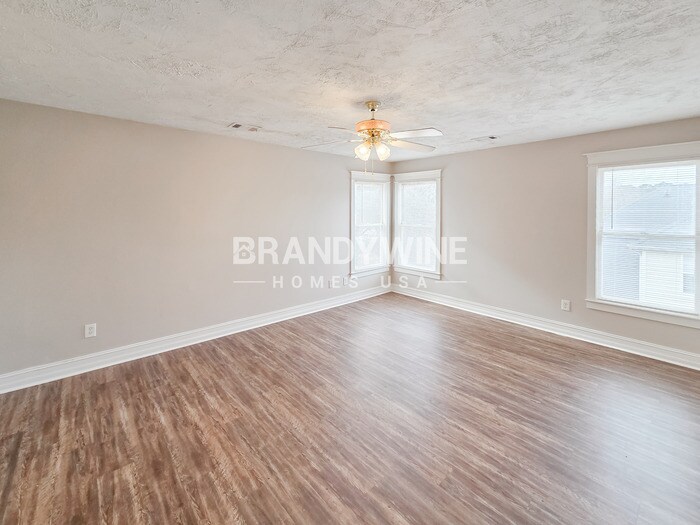 Building Photo - 170 Memory Ln