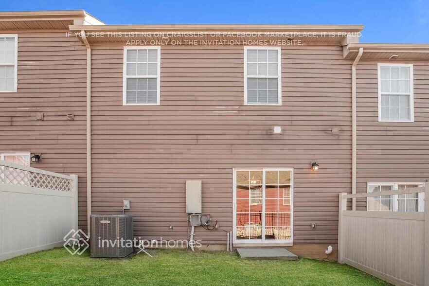 Building Photo - 8712 Ambonnay Dr