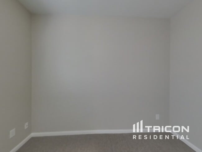 Building Photo - 10823 Spring Brook Pass Dr
