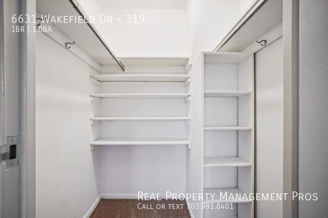 Building Photo - 6631 Wakefield Dr