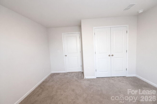 Building Photo - 193 Brentwood Dr