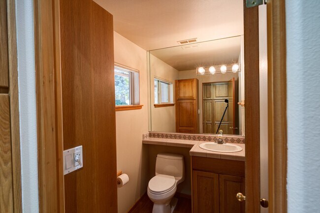 Building Photo - 2759 NW Champion Cir