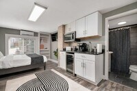 Building Photo - 514 Tremont St