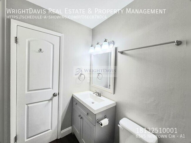 Building Photo - 6345 Newtown Cir