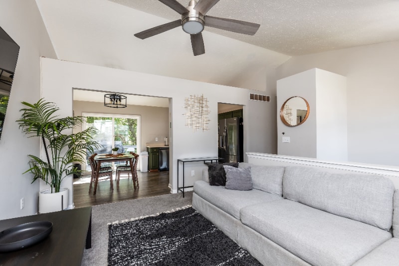 Building Photo - 868 Virginiabradford Ct