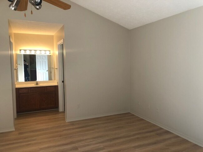 Building Photo - 2705 Beartooth Way