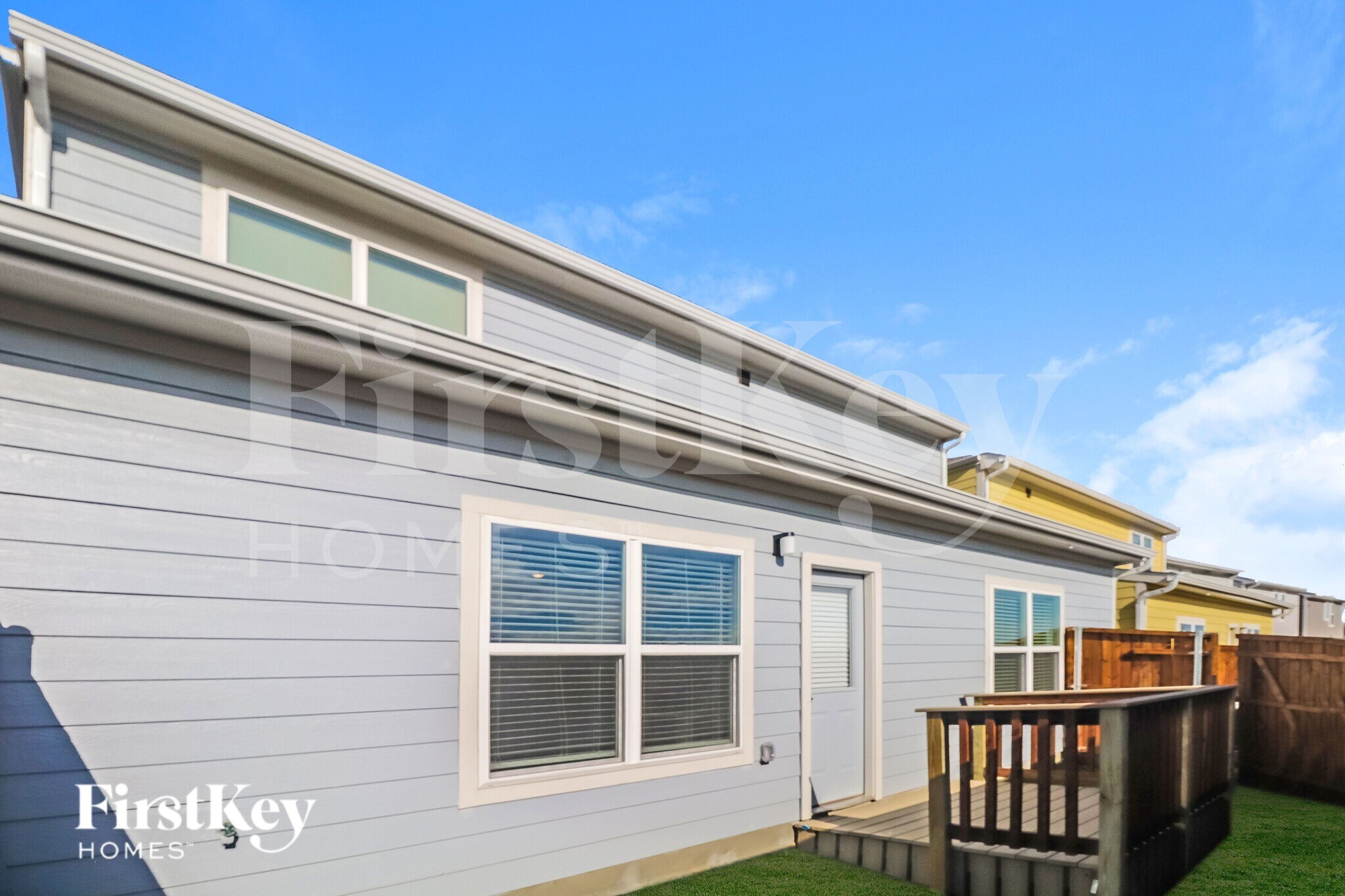 Building Photo - 332 Niki Dr