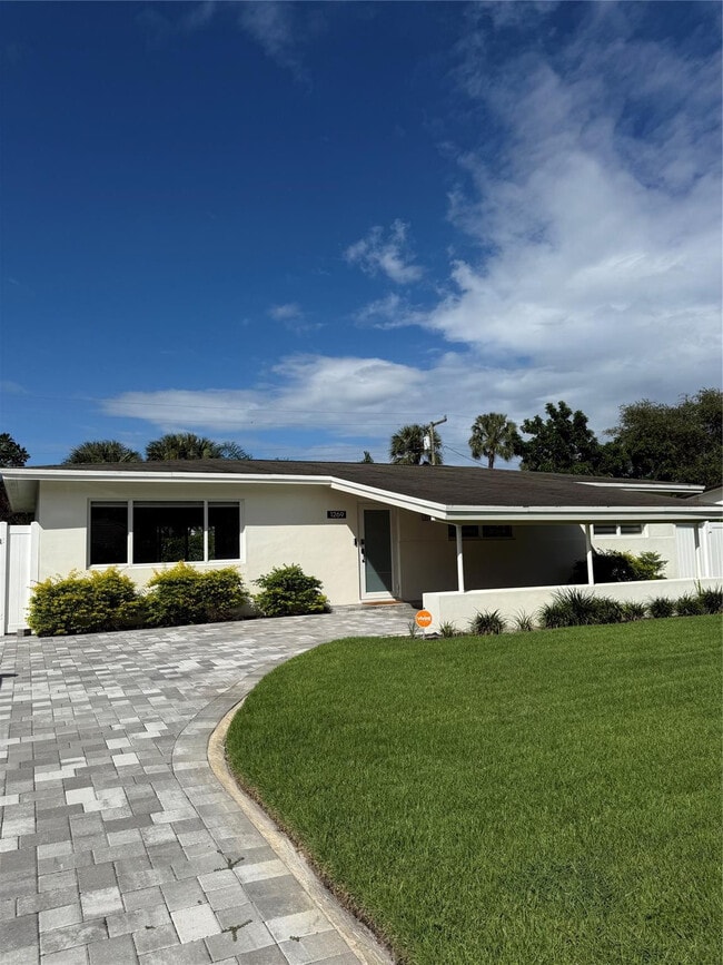 Building Photo - 1269 NW 4th St