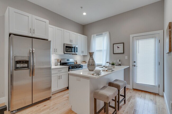 Building Photo - Brand New Luxury Home Brewerytown