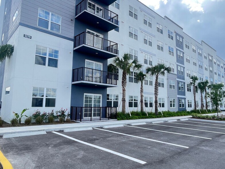 Building Photo - 5579 Millenia Park Blvd