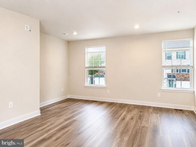 Building Photo - 340 Paca Gardens Ln