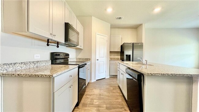 Building Photo - 5913 Shanjia Dr