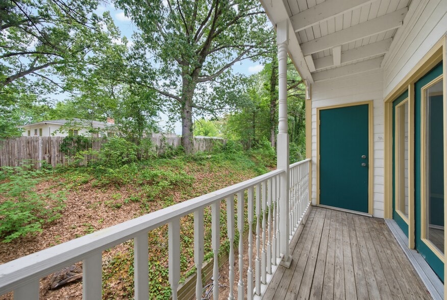 Private Rear Facing Balcony with Storage Closet - 2030 Quaker Landing