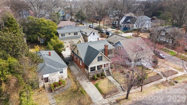 Building Photo - 425 E Tremont Ave