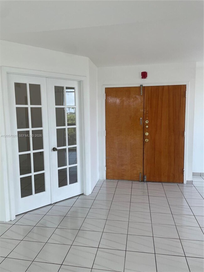 Building Photo - 11780 SW 18th St