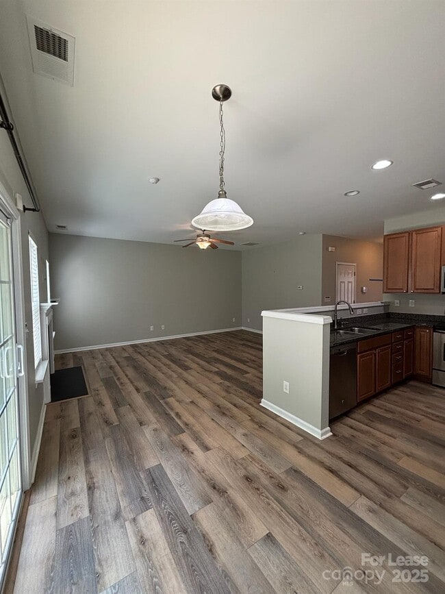 Building Photo - 14011 Singleleaf Lane