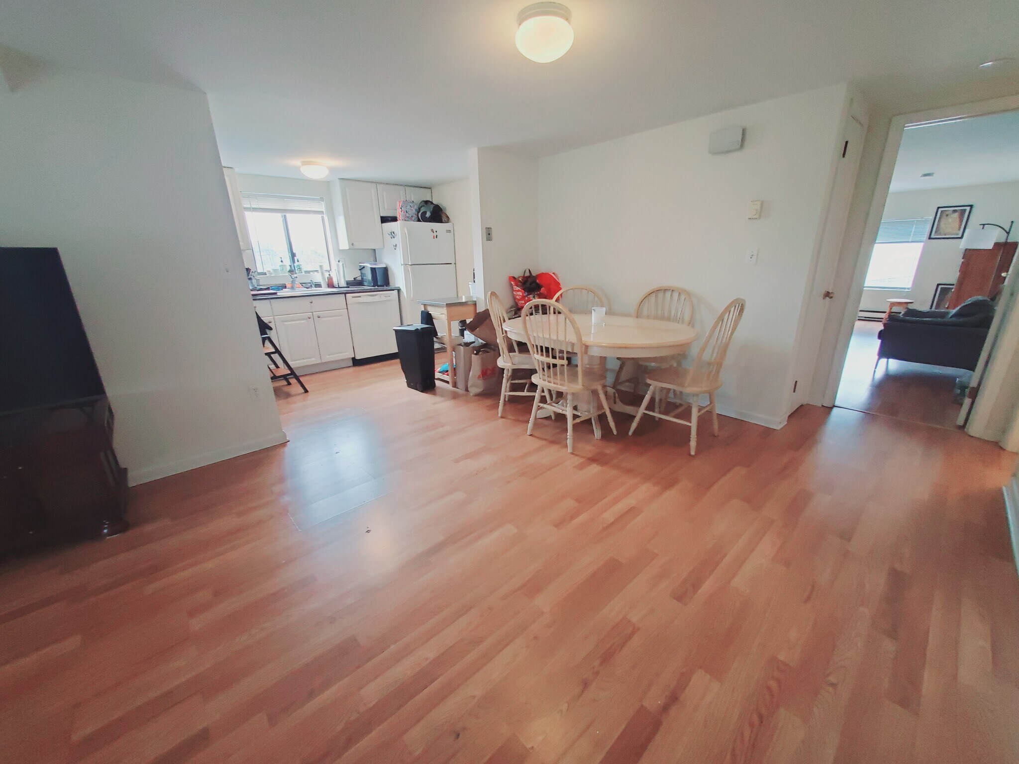 Building Photo - 22 Cove Rd