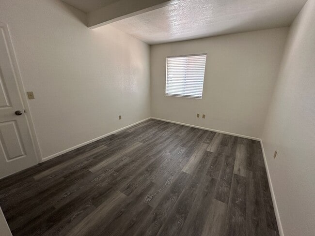 Building Photo - TOWNHOME - WILD TURKEY