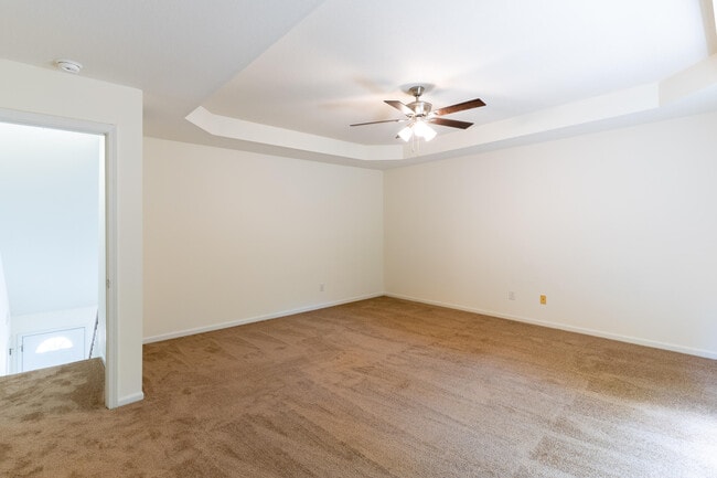 Building Photo - 304 Dads Way