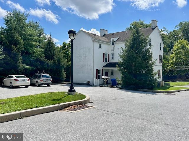 Building Photo - 307 Parkmount Rd