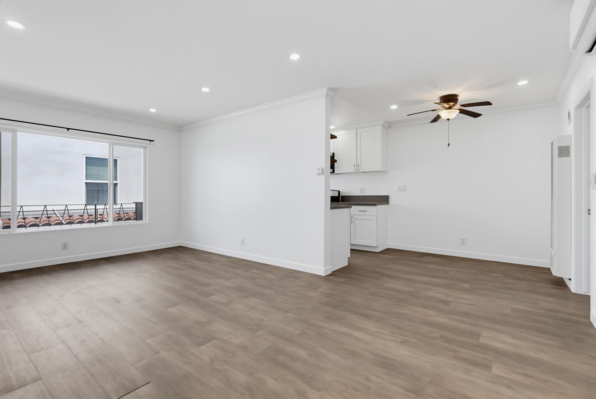 Building Photo - 6065 Pickford Pl