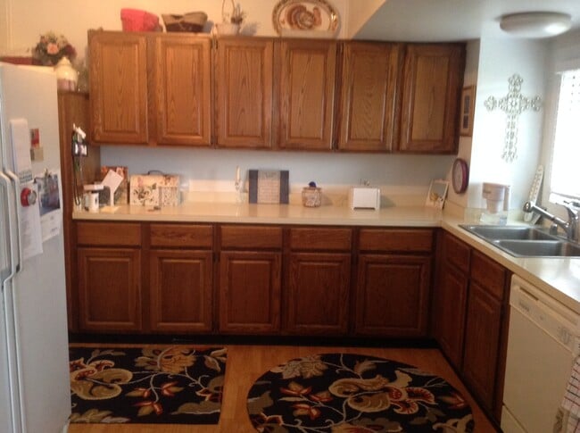 Building Photo - 8688 Lees Ridge Rd