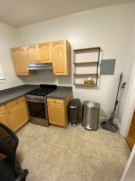 Building Photo - 1810 Euclid Ave