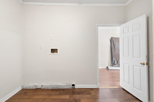 Building Photo - 4823 Blue Heron Dr