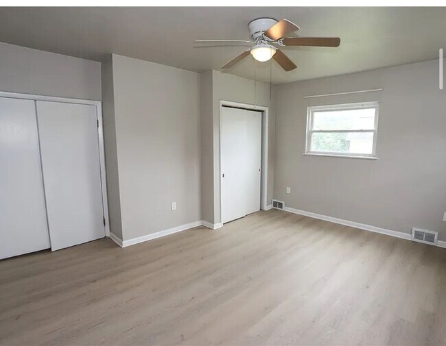 Building Photo - 513 Bucktown Rd