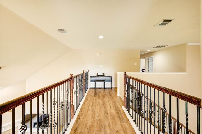 Building Photo - 9834 Parsonsfield Ln